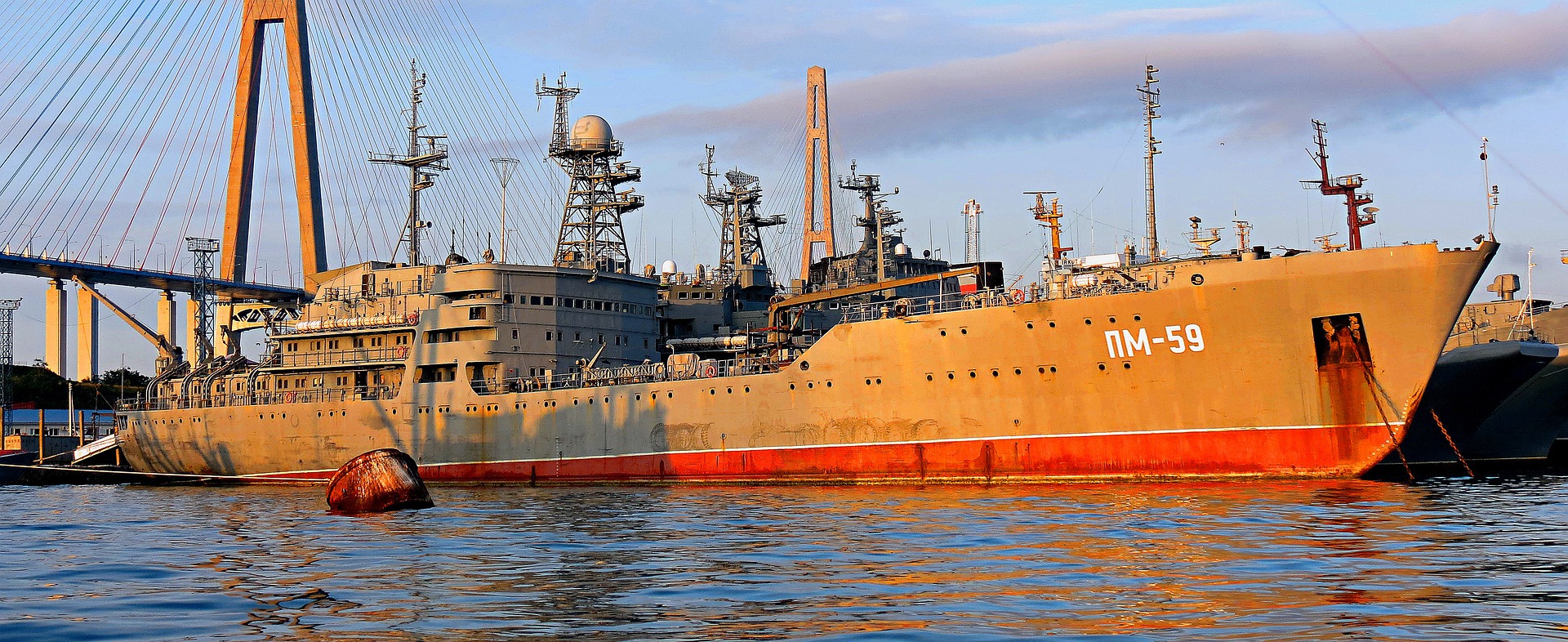 vessel ship 3
